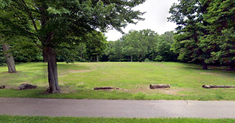 Sunnybrook Cottage Court - 2024 (newer photo)